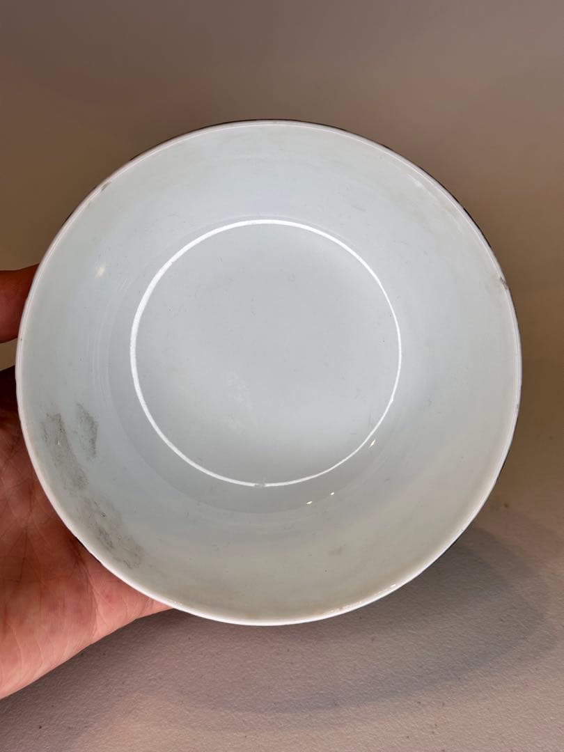 大清光緒年製 底款 彩絵 黒地 百花不落地 萬寿無疆 文様 碗 古董品 古い陶磁