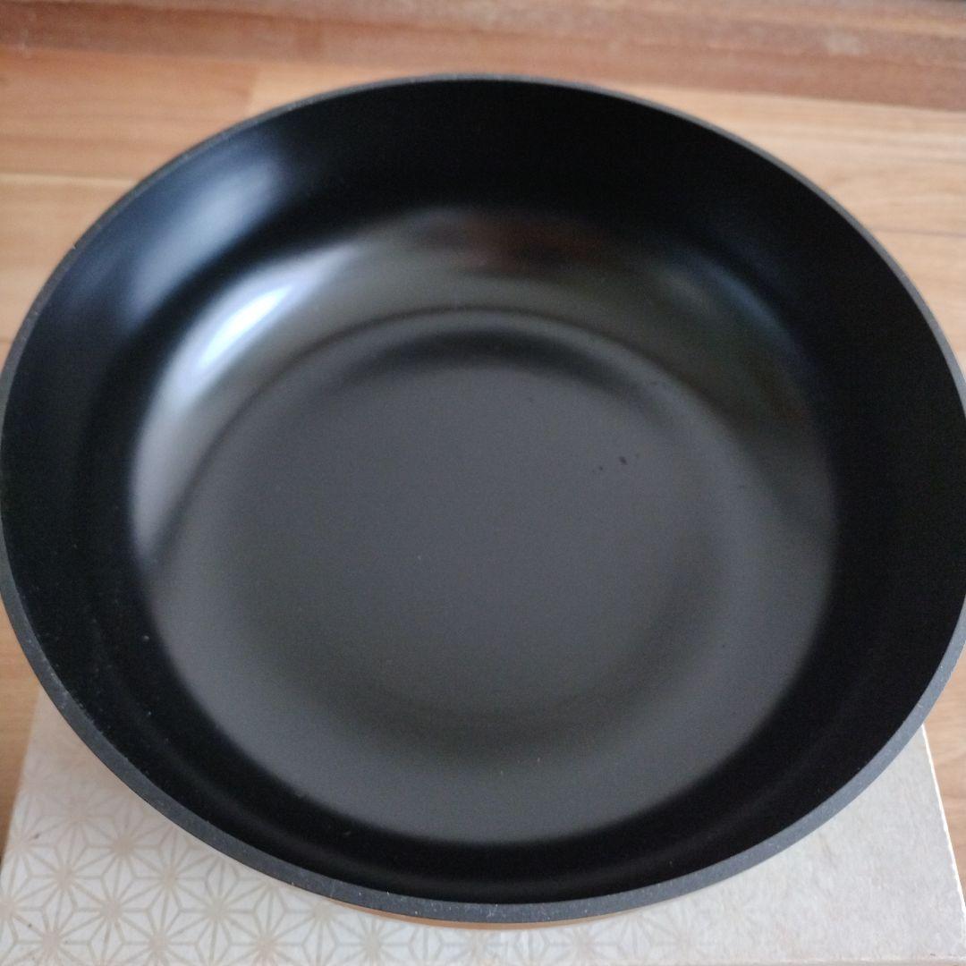 美品　漆器　八雲塗　菓子器　牡丹