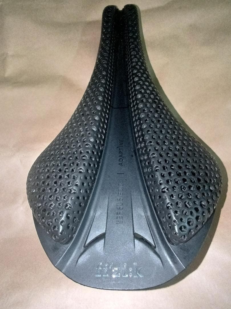 パーツ fi'zi:k VERSUS EVO ANTARES R3 ADAPTIVE