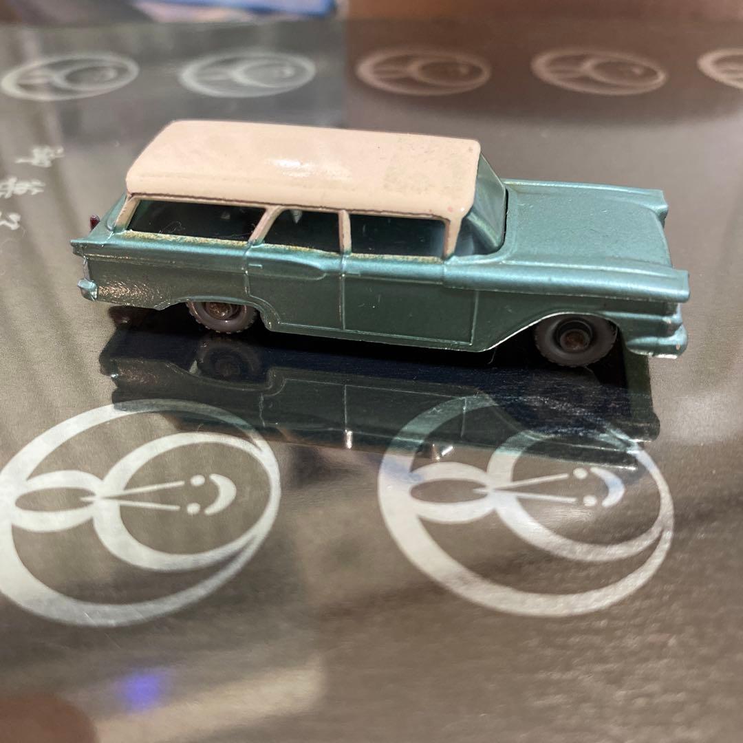 マッチボックス　ミニカー
