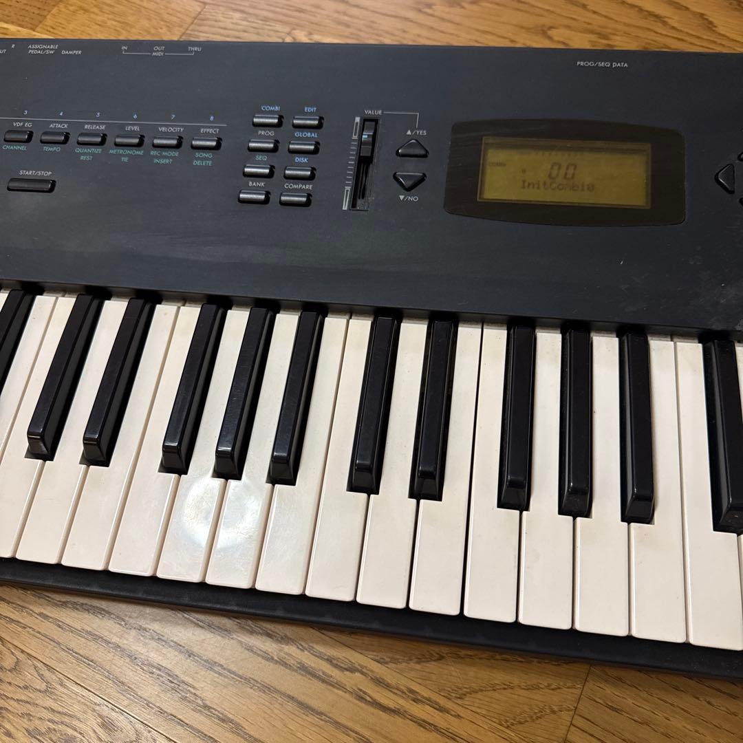 KORG X3 シンセサイザー 61鍵