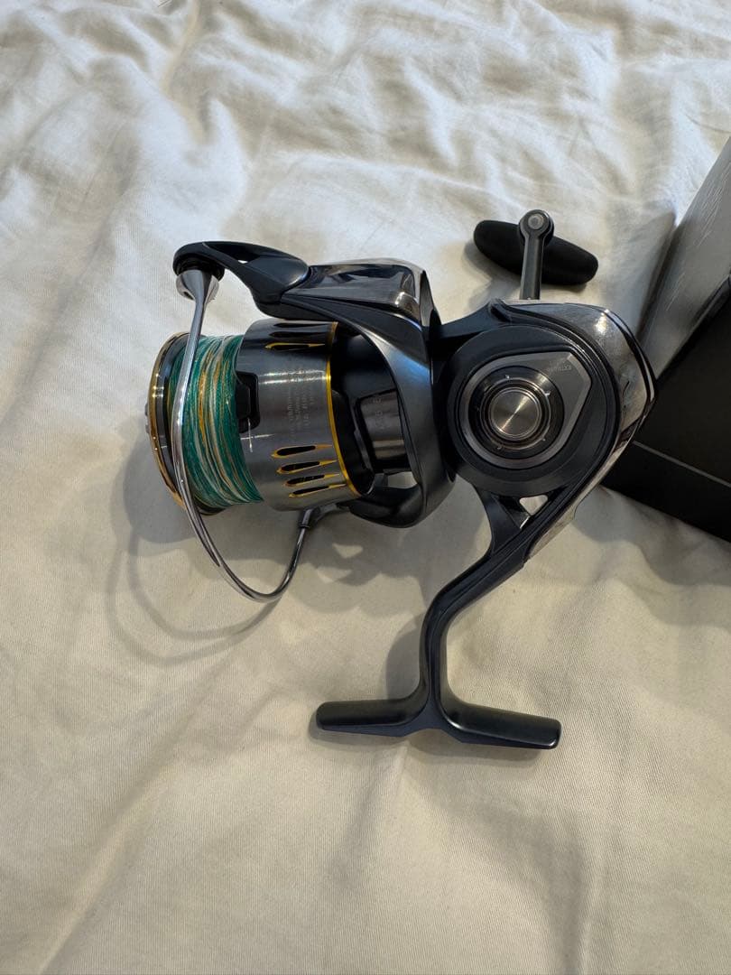 超美品ダイワ　 23エアリティLT4000-XH