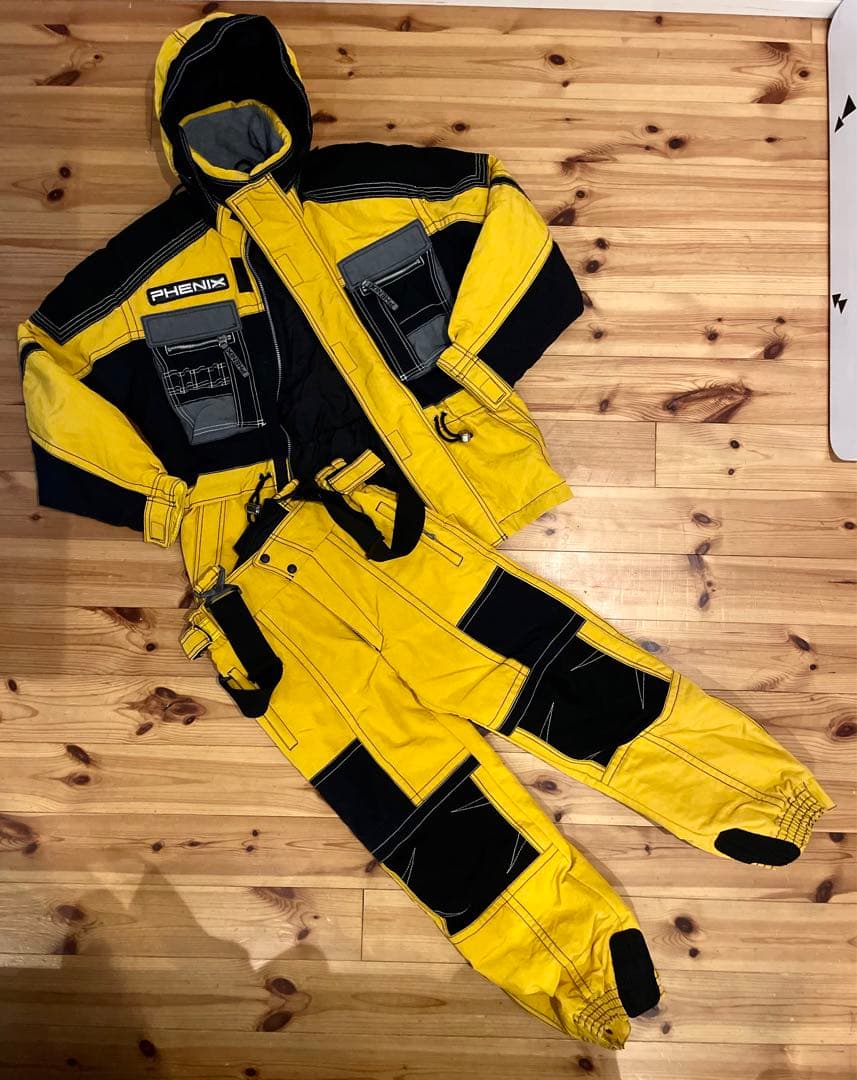 phenix フェニックス　スキーウェア　スノーボード　サスクワッチ　サロモン