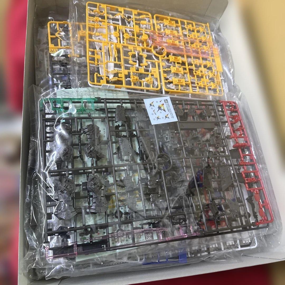 【未組立】 RX-93ff GUNDAM