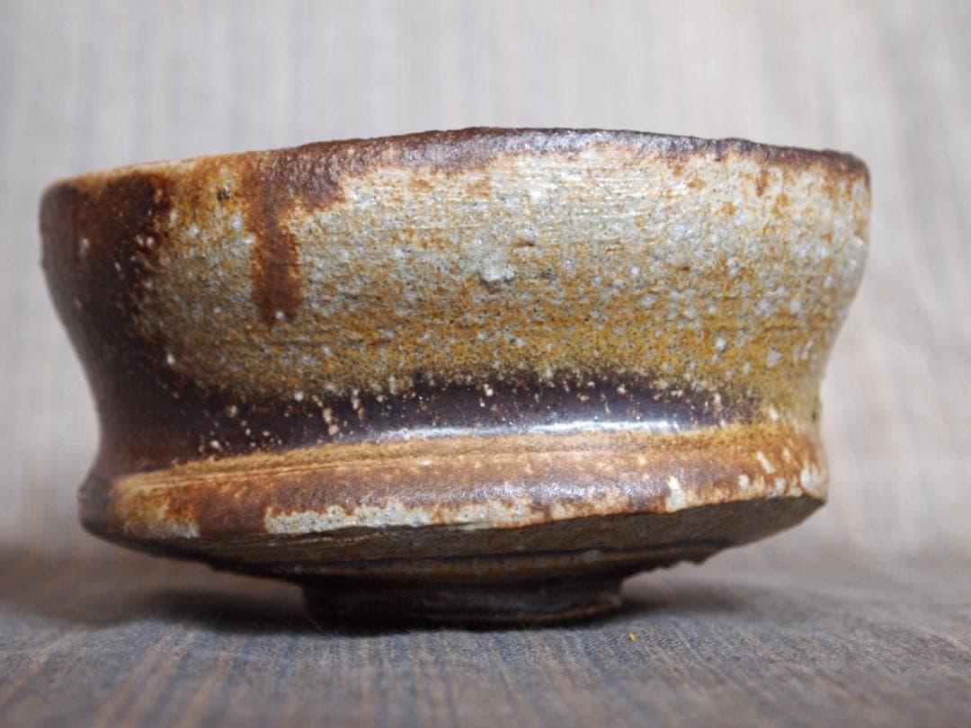 隠崎隆一【師：人間国宝　伊勢崎淳】★備前≪窯変≫茶碗★共箱・布