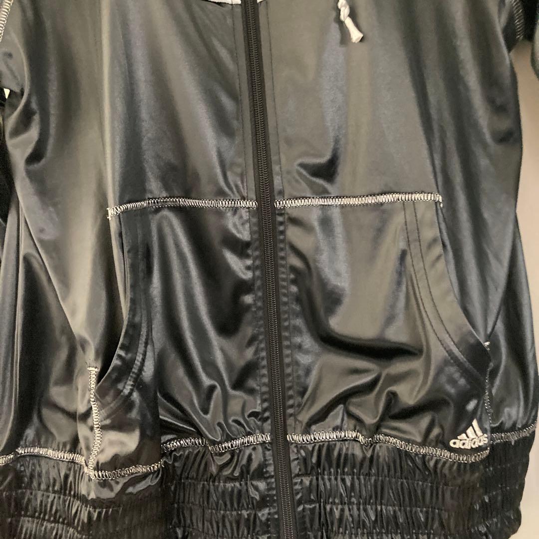 未使用品 adidas フード付きジャケット 黒　M