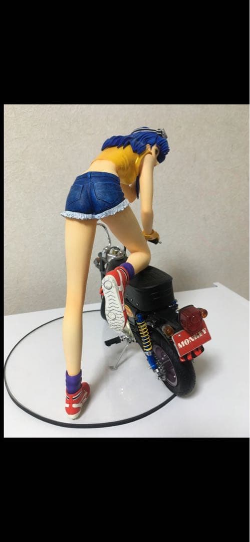 エヴァンゲリオン 葛城ミサト フィギュア ガレージキット　完成品　バイク