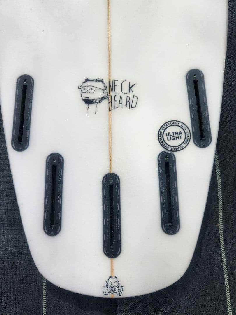 アルメリック　ネックベアード