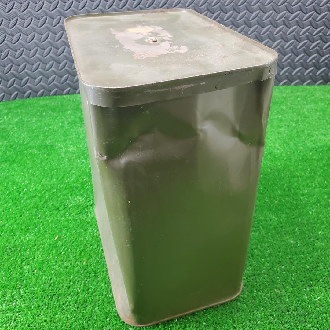 ミリタリー放出品 3点 M9A1 ガスマスク缶 水筒 マガジンポーチ