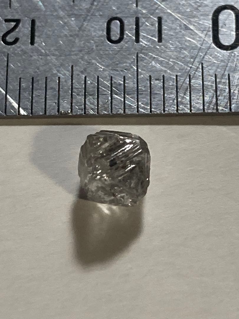 天然ダイヤモンド原石　1.35ct 小フラット面有画像6輝部