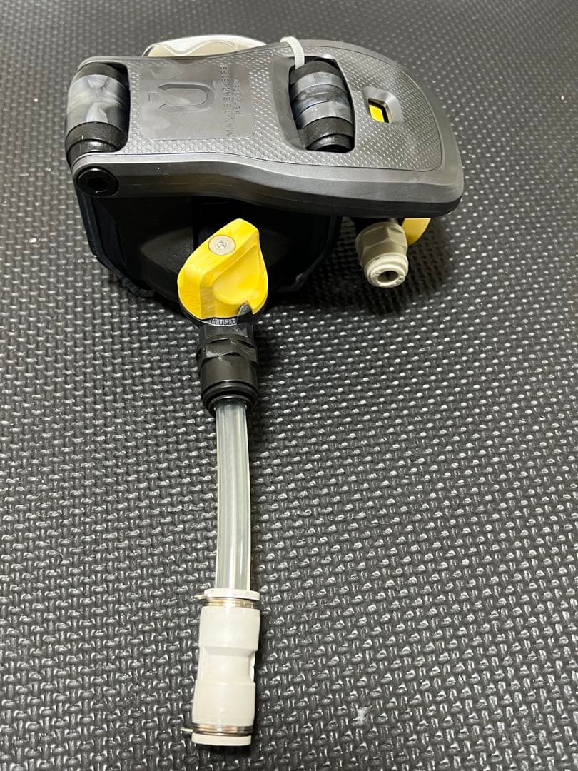 中古品　キリン ビールサーバー ガスボンベ付き