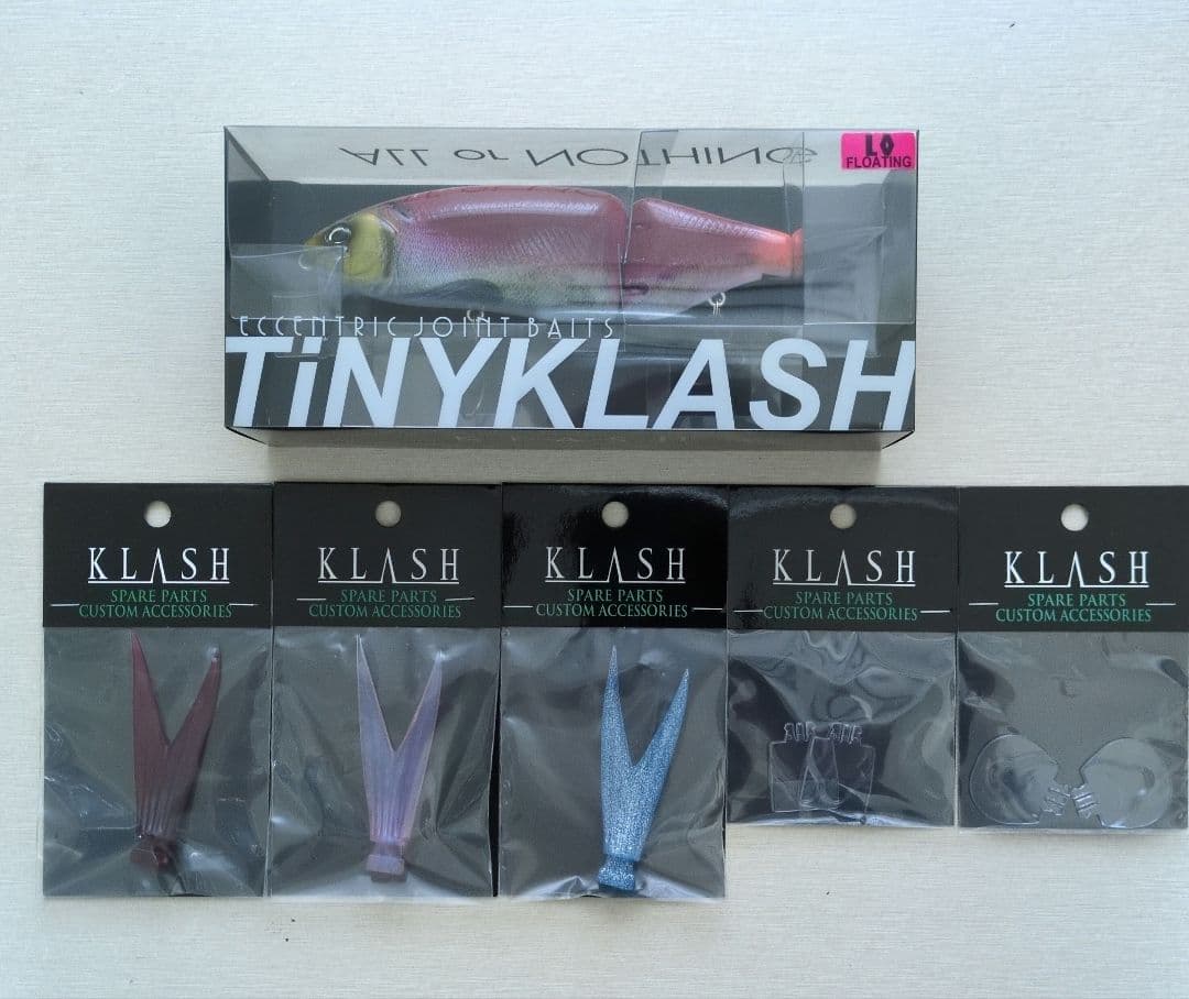 タイニークラッシュ　コカニーレッド　オマケあり