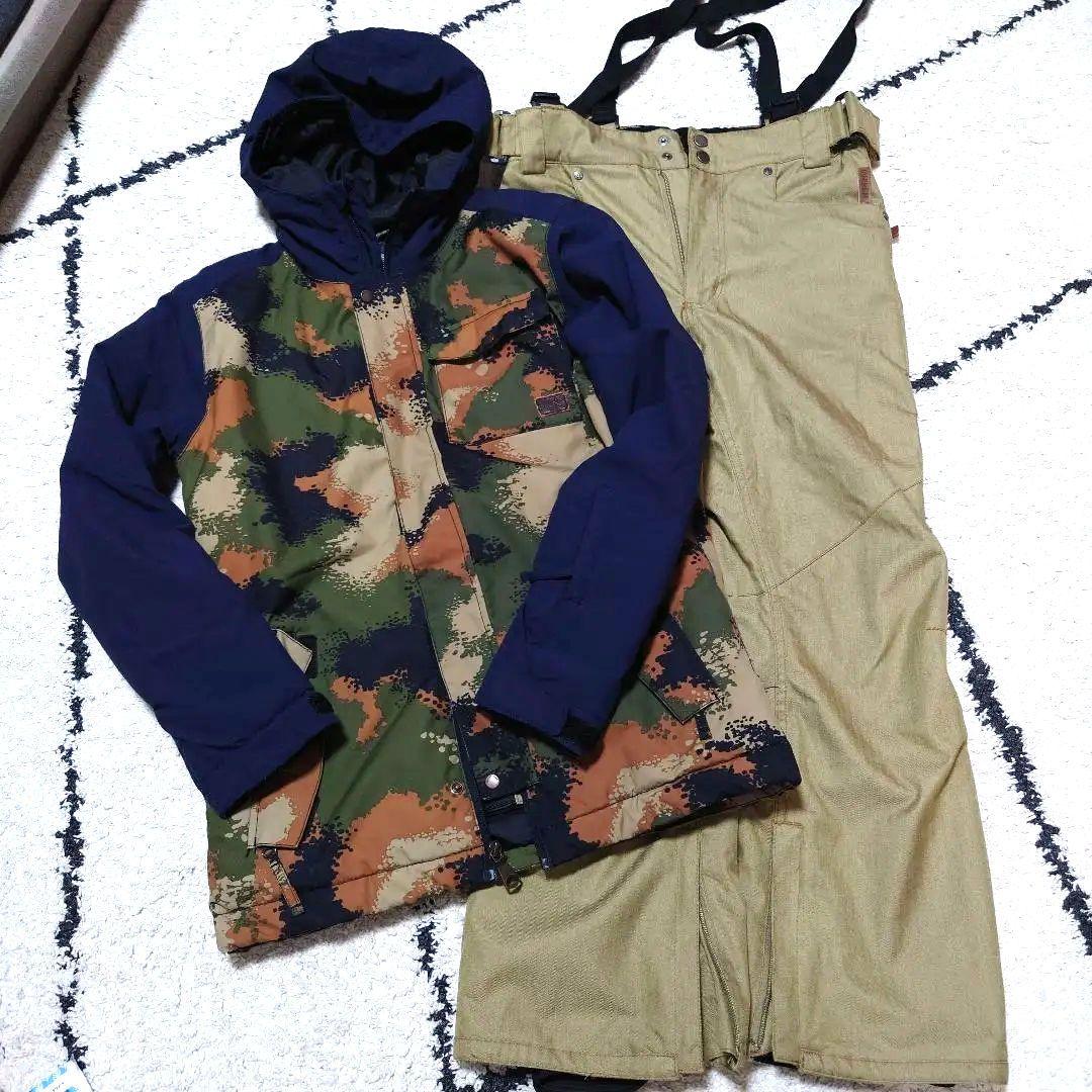 クイックシルバー　ARBN 150 迷彩柄 スノーボードウェア スキー　上下