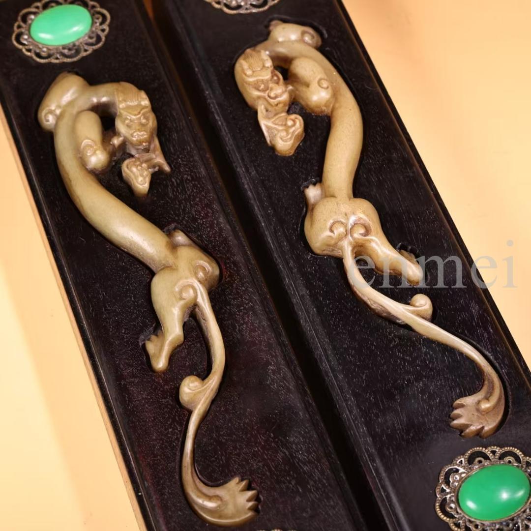 中国古美術・旧藏珍品・紫檀製文箱・獅子彫刻・翡翠象嵌・純手作り・書道具・時代物