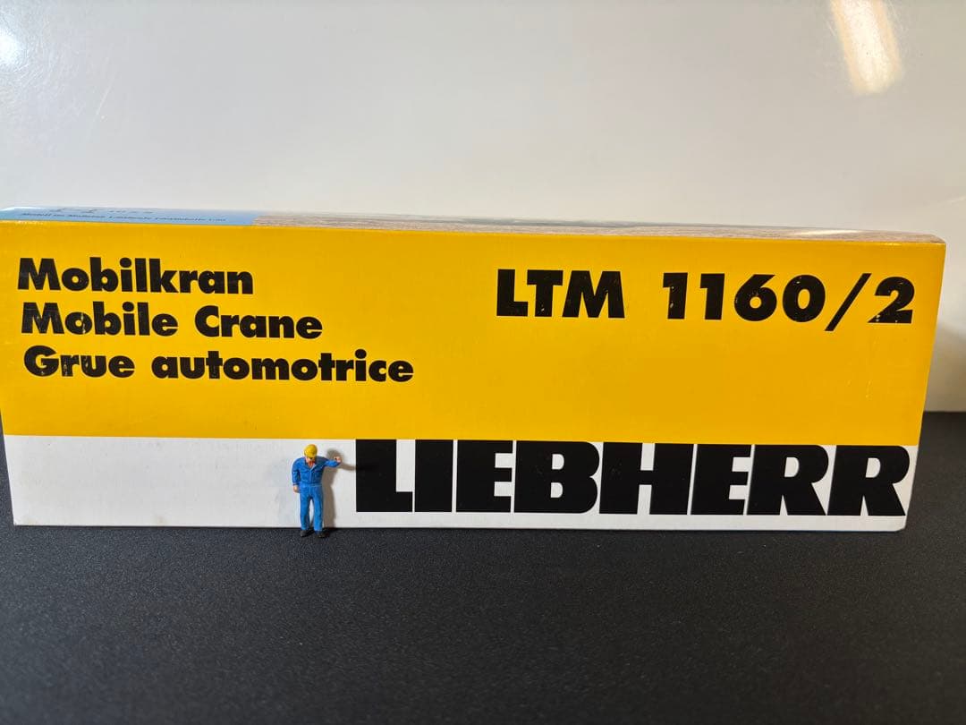 Liebherr LTM 1160/2 モバイルクレーン 1/50