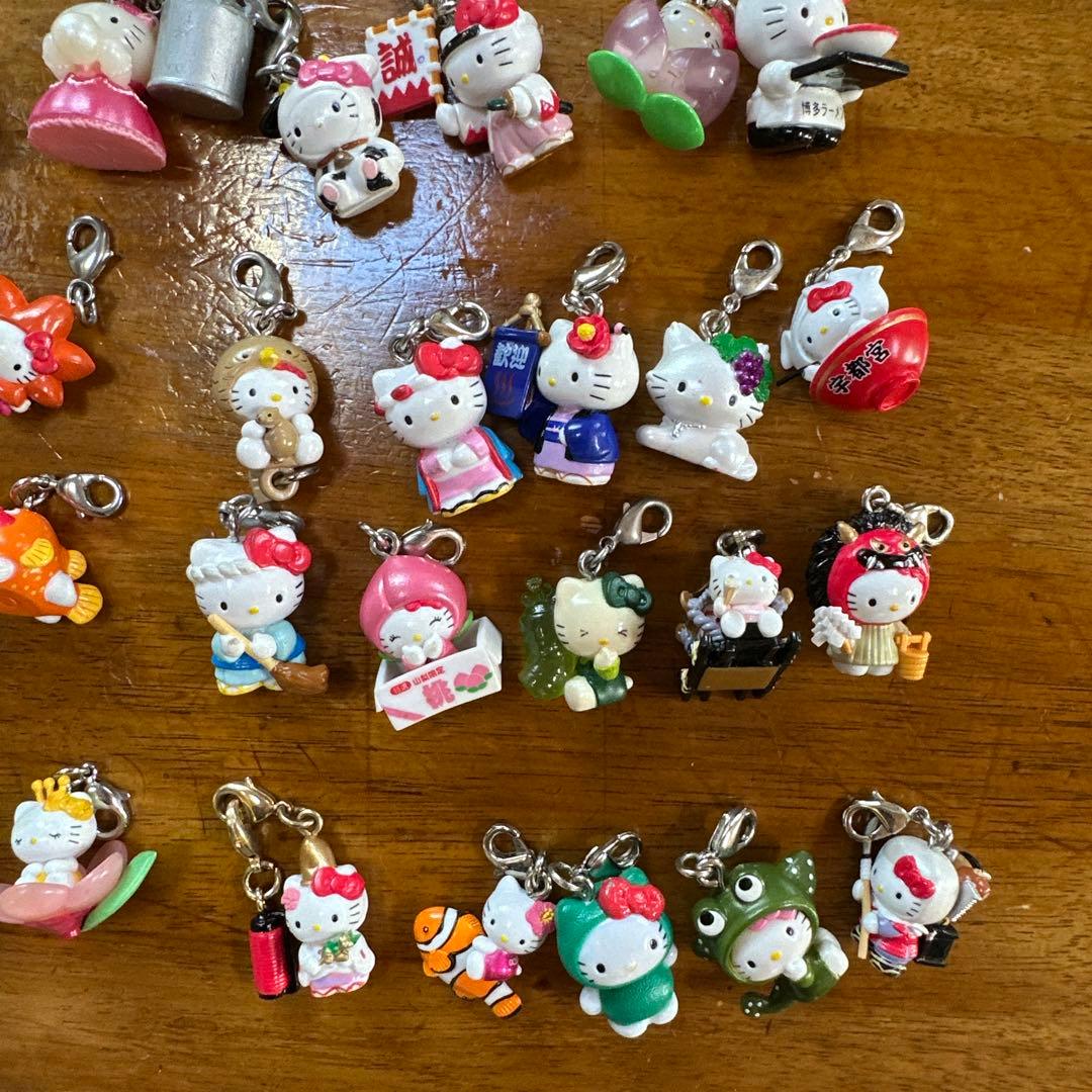 ハローキティ ストラップセット　70個