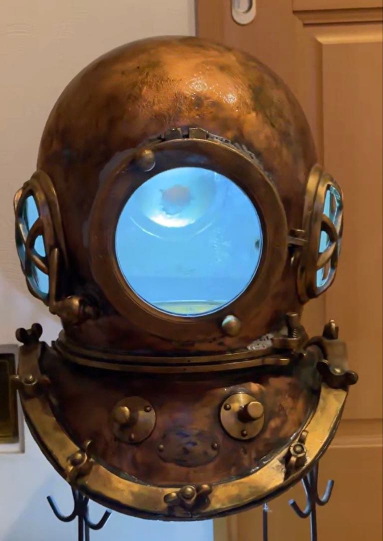 ブラス製ダイビングヘルメット