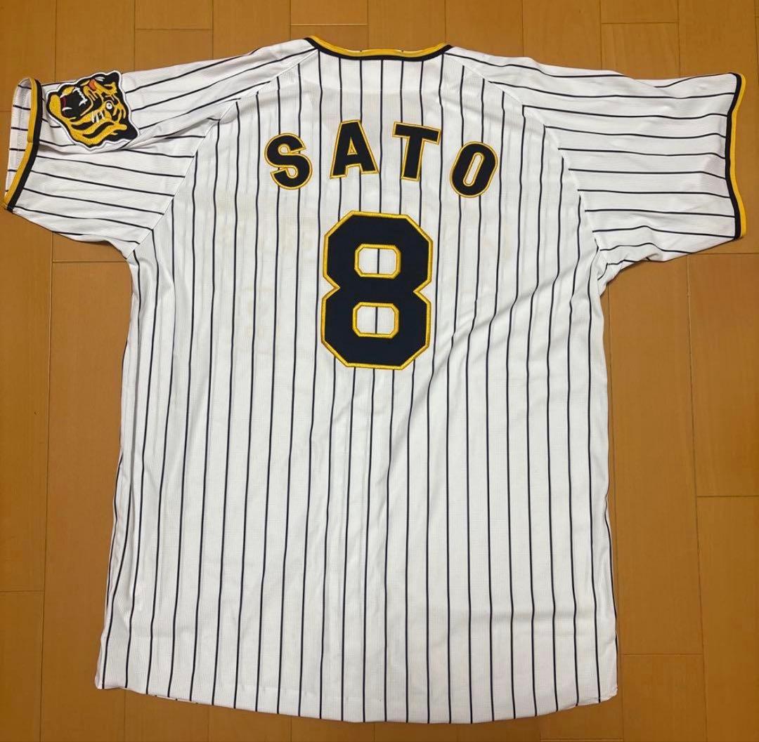阪神タイガース 佐藤輝明 刺繍ユニフォーム ホーム XOサイズ　新品、未使用