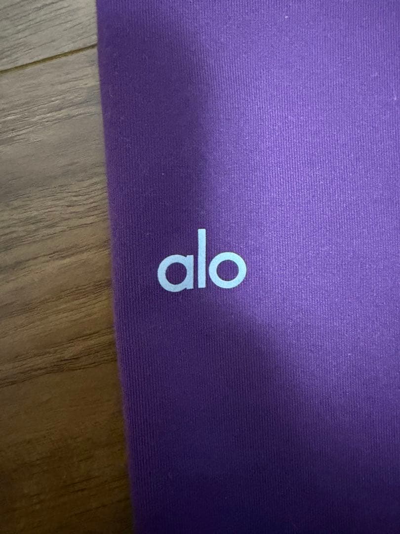 アローヨガ　High-Waist Airlift Dark Plum