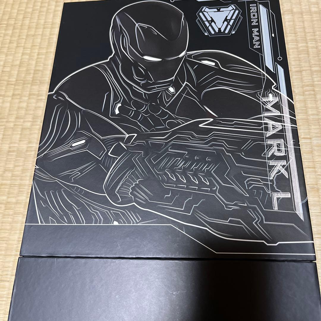 ホットトイズ　1/6アイアンマン マーク50