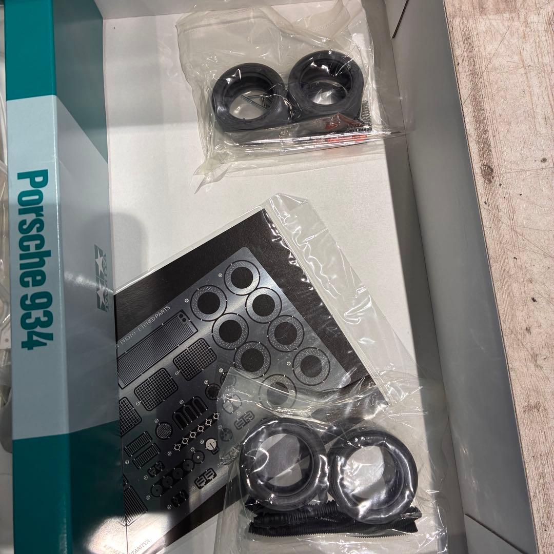 未組立 タミヤ 1/12 No.56 ポルシェ 934 ヴァイラント