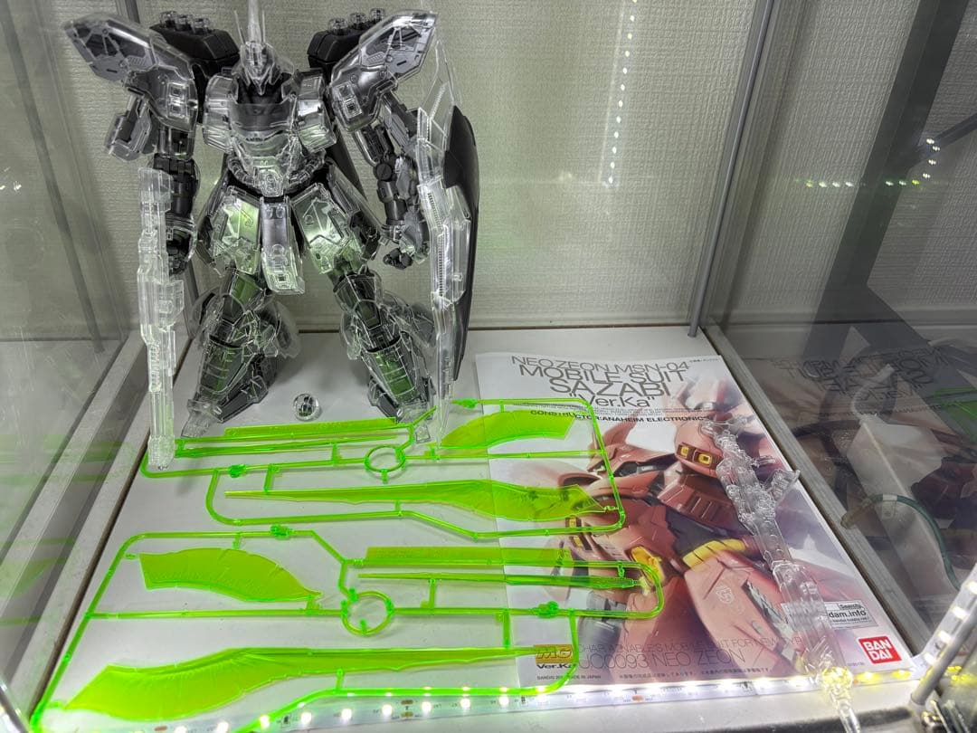 i*j様 【MG 1/100 Ver.Ka】 νガンダム ・サザビー 【メカニカ