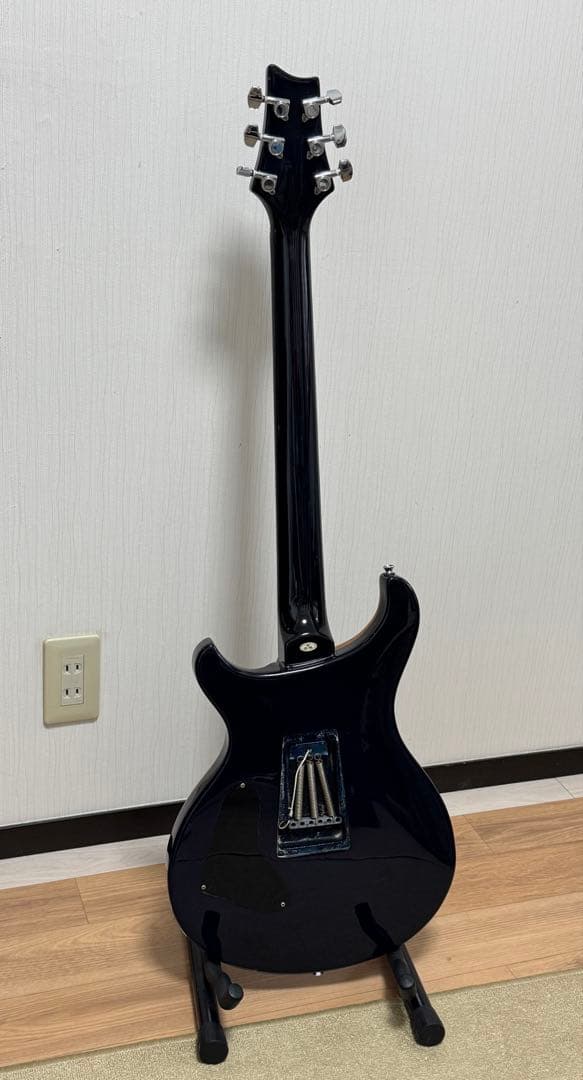 Tony Smithギター(PRS風)