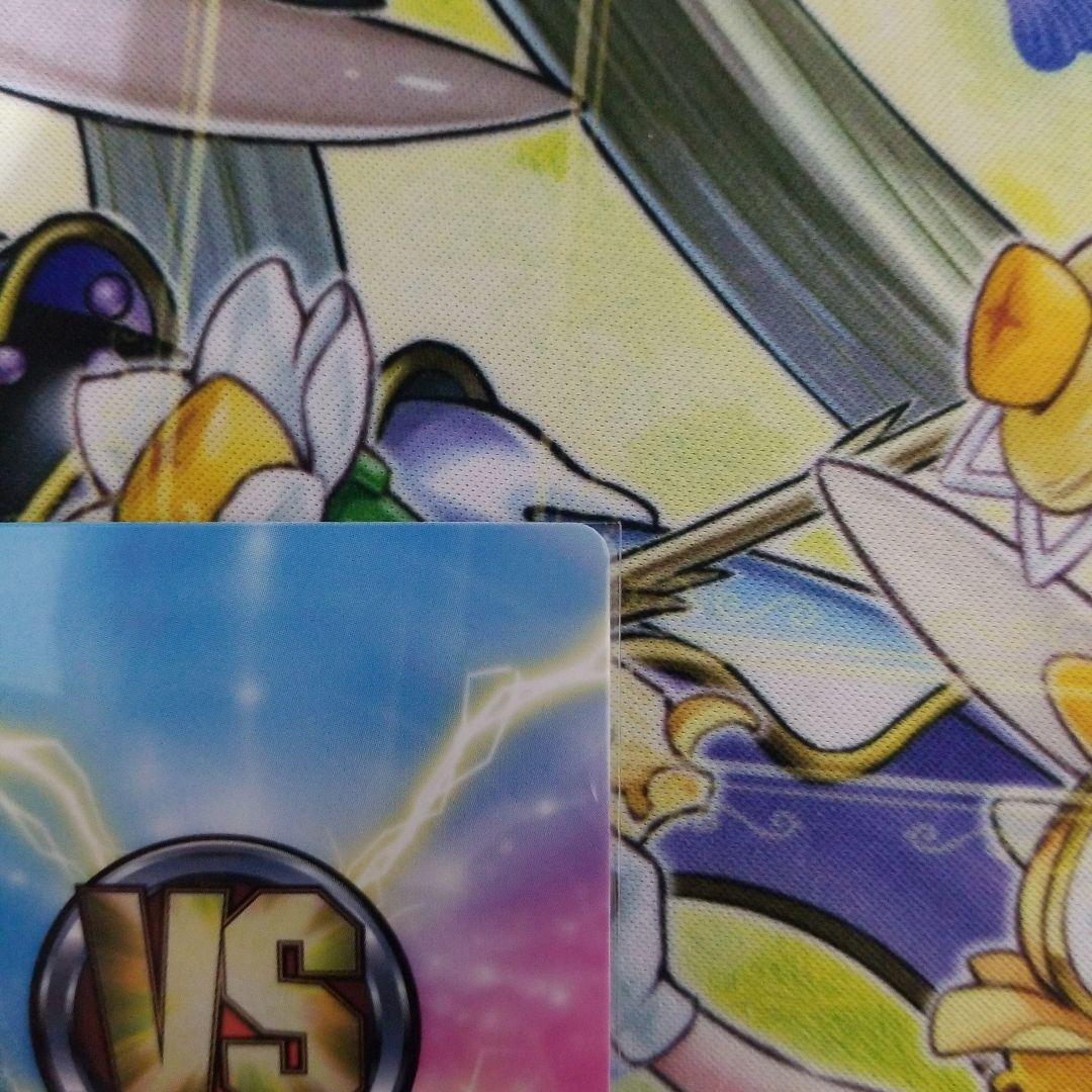 ヴィクトリースパーク　ピースサイン　ニャル子　 サイン