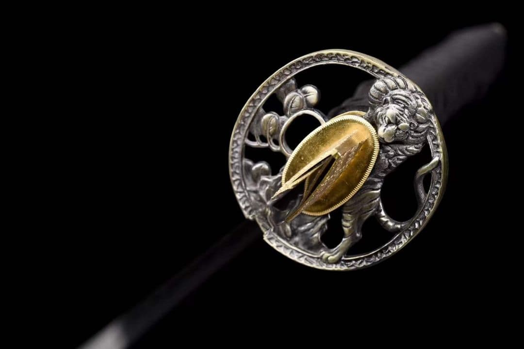 猛虎薔薇 古兵器 武具　刀装具　日本刀　模造刀 居合刀