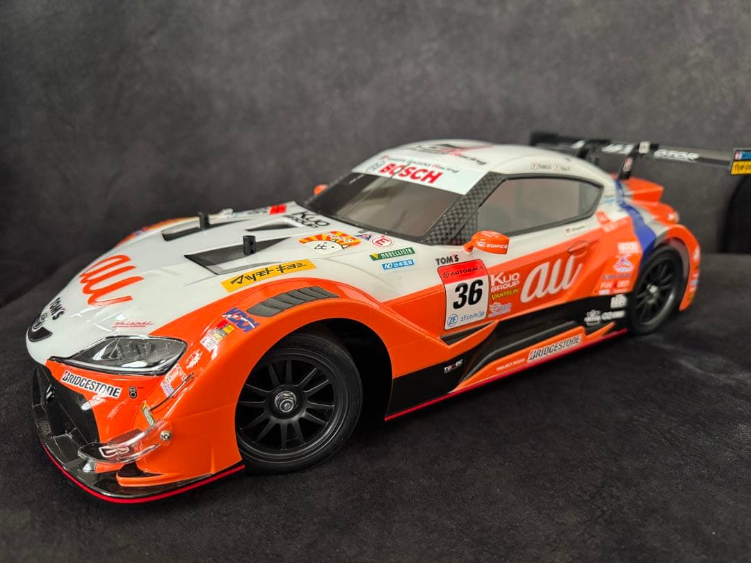 XB au TOM’S GR Supra プロポ付き完成モデル