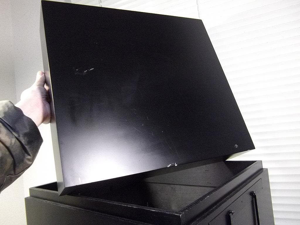 鎧櫃　鎧立　等身大　甲冑　鎧兜　具足　収納箱　木箱