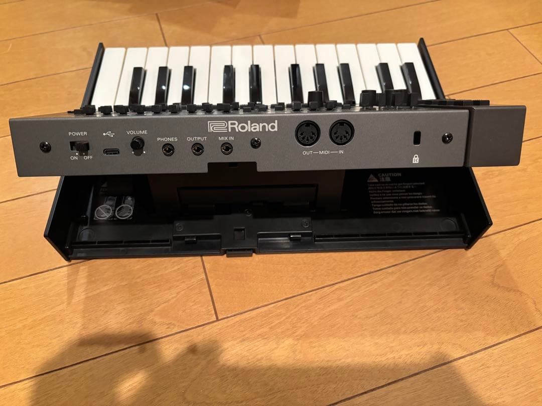 Roland JD-08 シンセサイザー K-25M付き