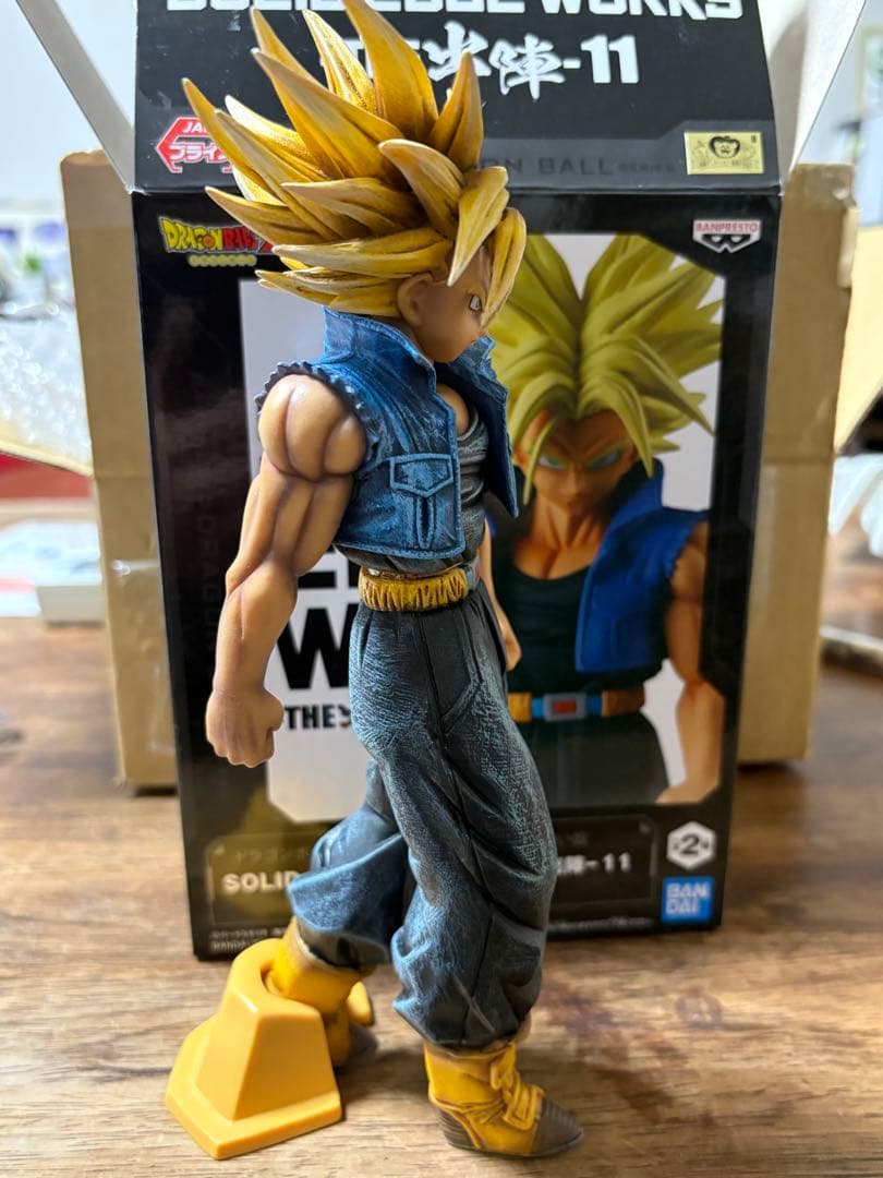 トランクスフィギュア　リペイント