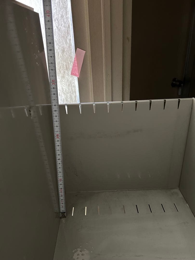 スチールキャビネット