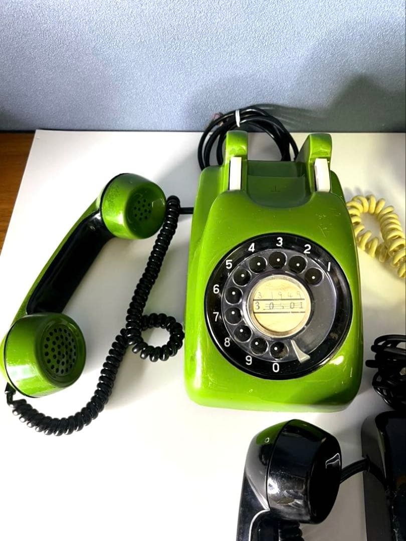 【昭和レトロ】実用品　★ダイヤル式電話 中古　ヴィンテージ（黒・緑・クリーム)