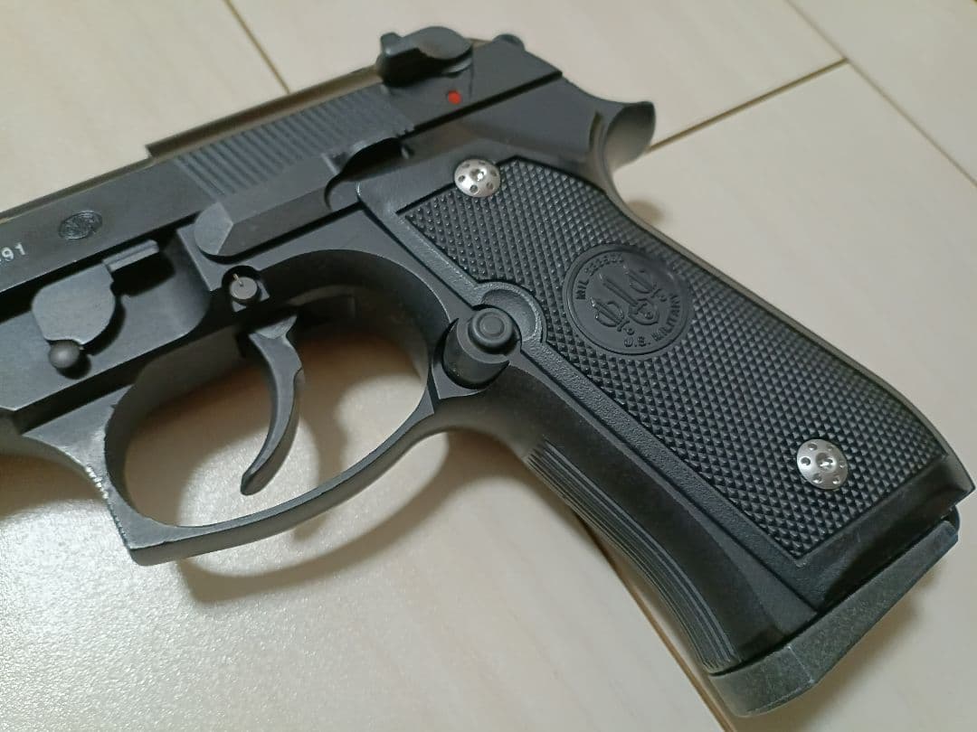 【中古品】東京マルイ ガスガン「U.S. M9ピストル」（星型スクリュー）」