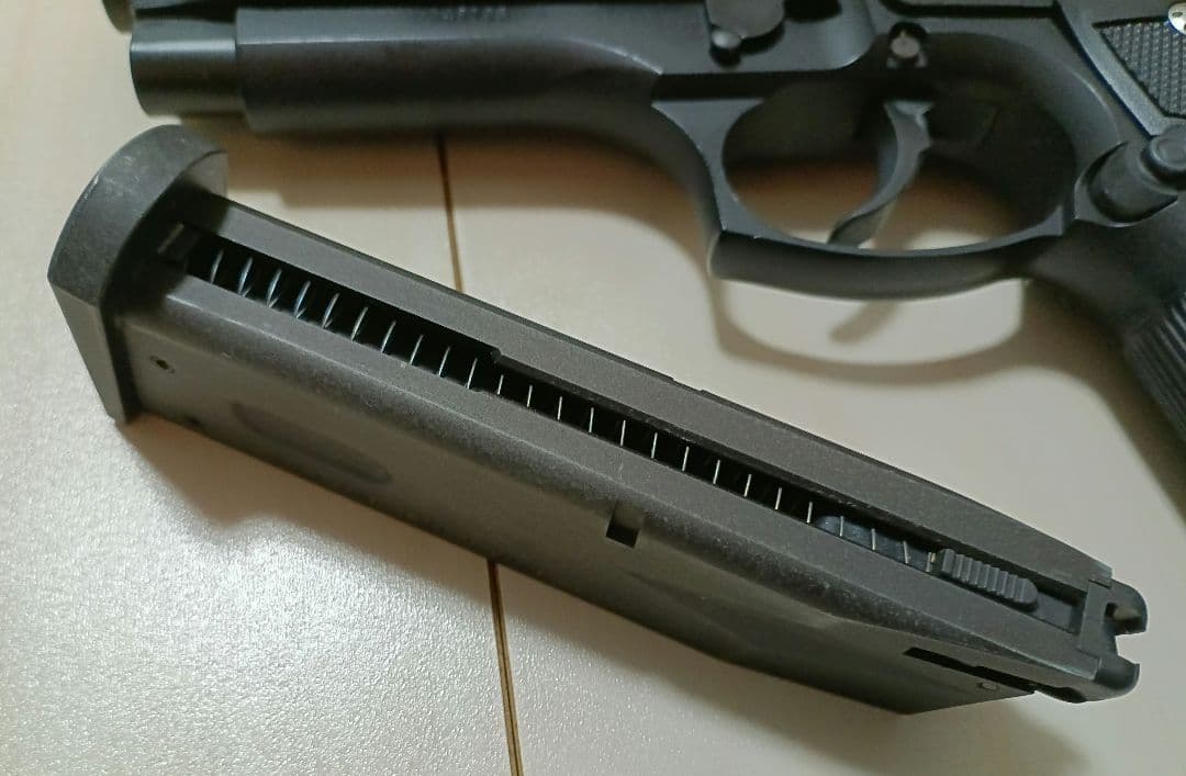 【中古品】東京マルイ ガスガン「U.S. M9ピストル」（星型スクリュー）」