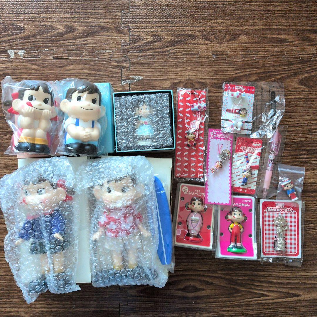 お値下げ❗ペコちゃん人形　まとめて14点　貯金箱　ミニフィギュア　ストラップ