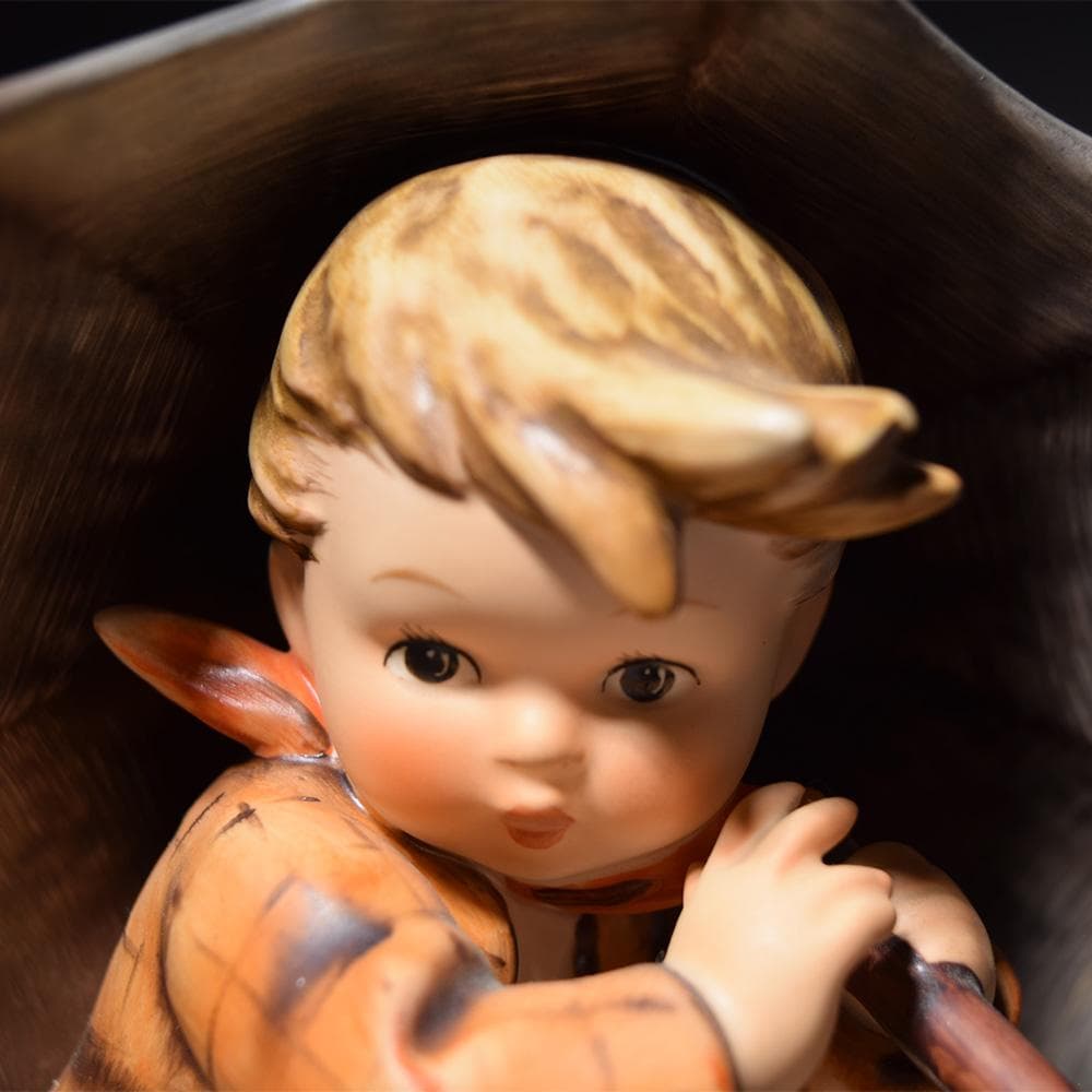 ドイツ Goebel ゲーベル 傘の少年 傘の少女 フンメル人形 フィギュリン