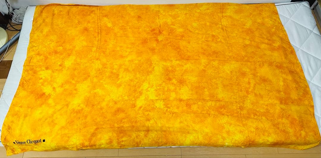 シャンパーニュ・ヴーヴクリコ・特選6種・グッズ盛り合わせ