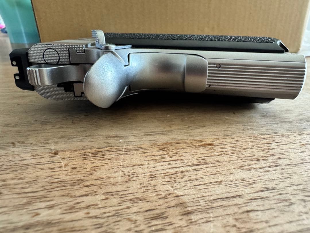 WA ウエスタンアームズ　V10　ガスブローバック　中古　ジャンク扱い