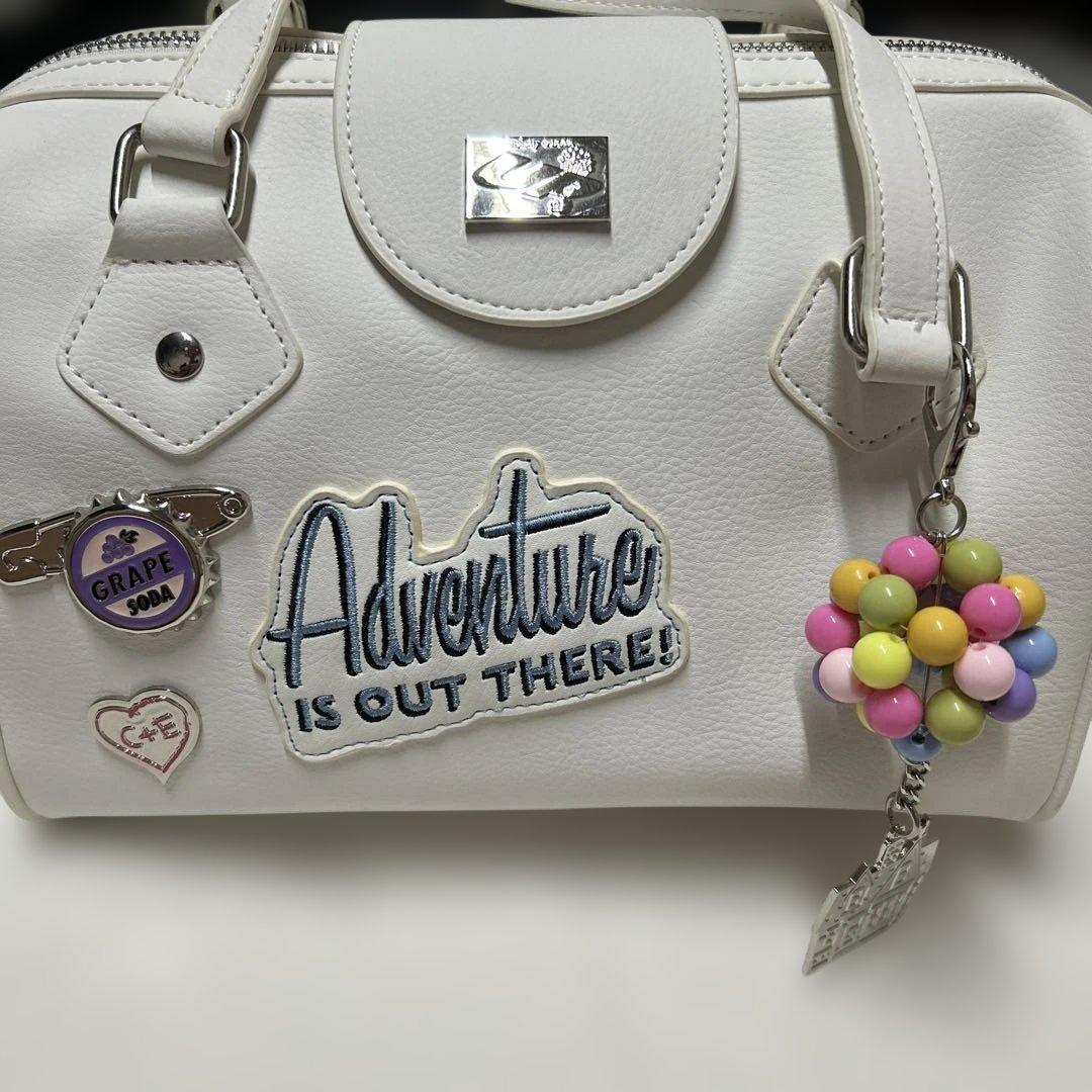 カールじいさんの空飛ぶ家　ピクサー　バック　カールじいさん