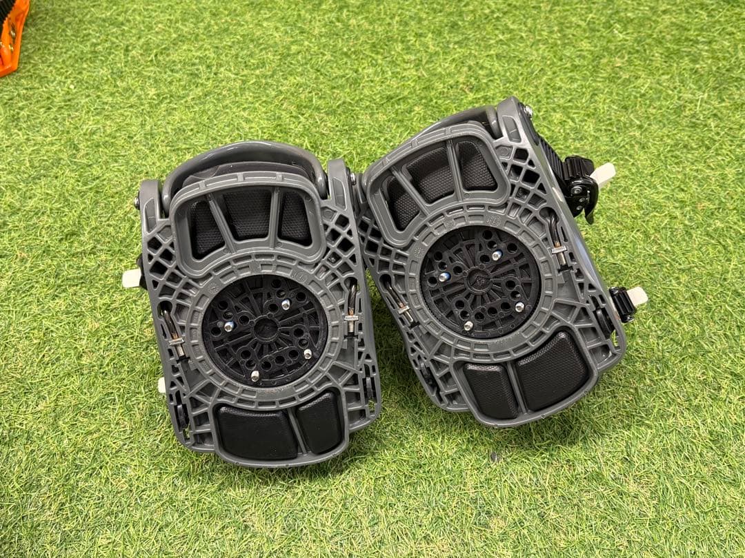 FLOWビンディング　リアエントリー美品