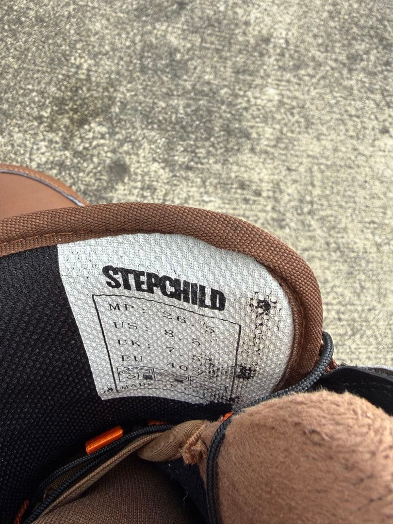 STEPCHILD スノーボードブーツ 男性用 ブラウン