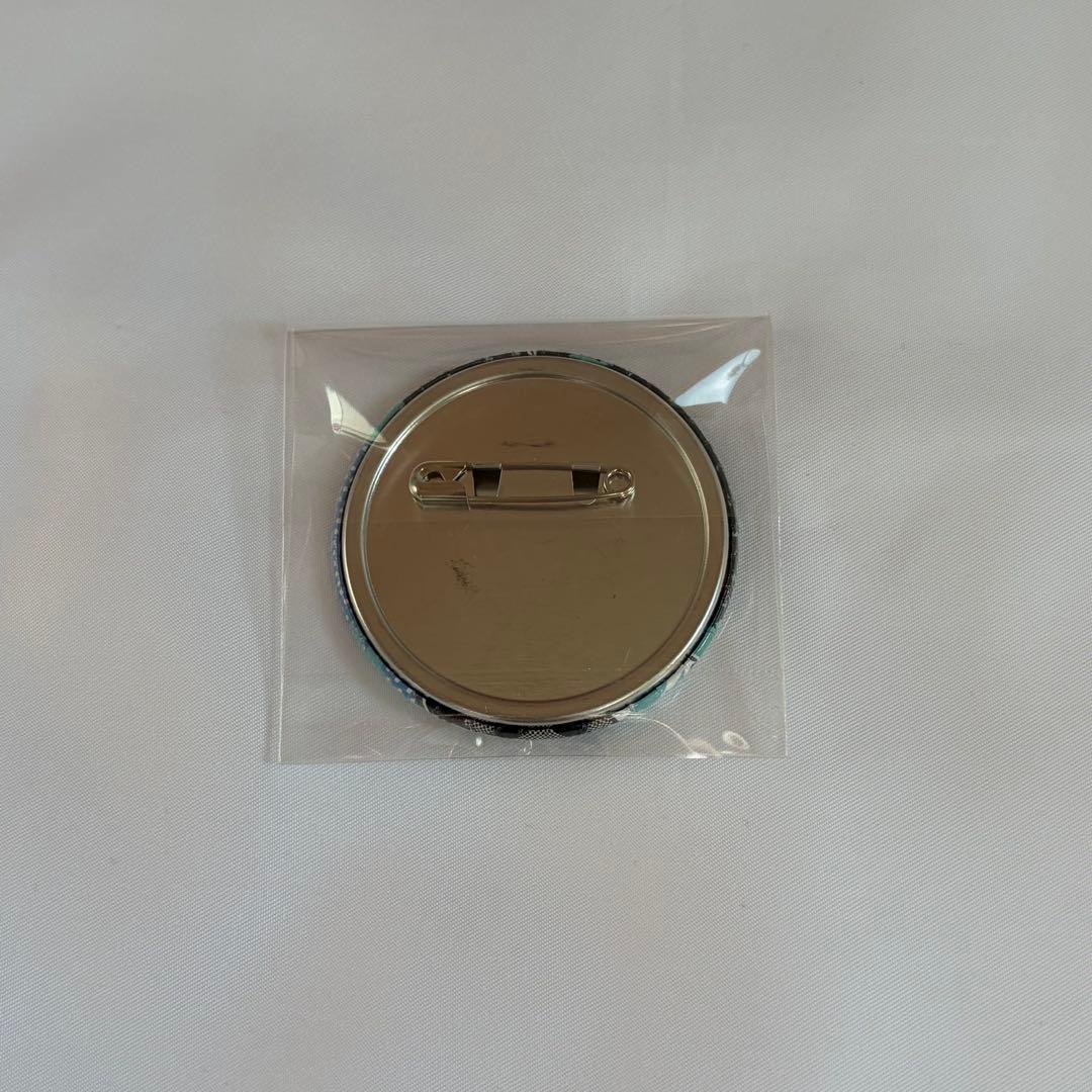 ブルーロック バレンタイン ジュエル缶バッジ 凛