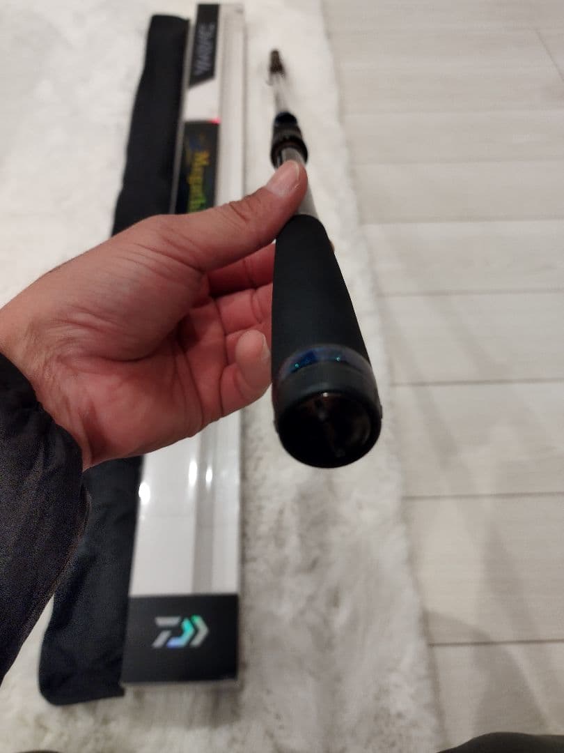 週末限定値下げDaiwa Megathis AGS 1.75-53美品メガディス