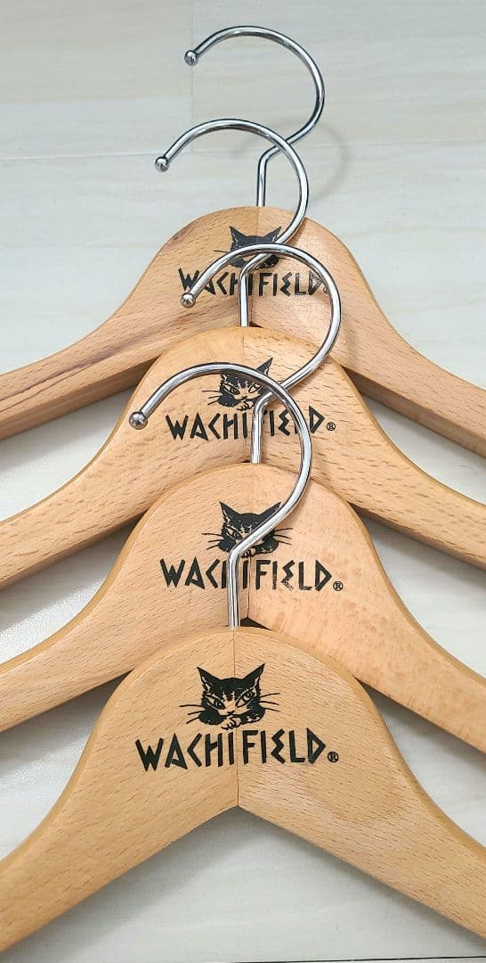 【激レア】ダヤン　木製ハンガー4本