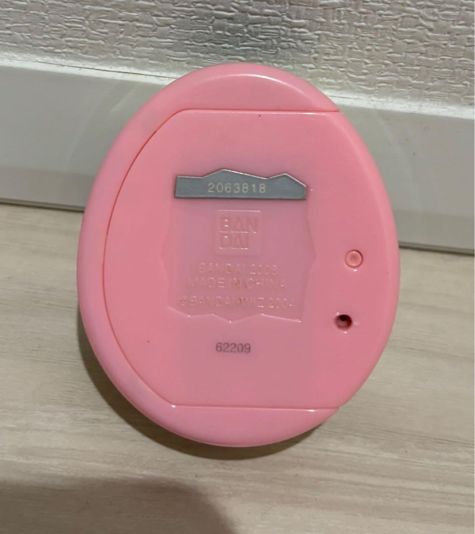 【激レア・希少カラー】BANDAI たまごっちプラスカラー　クリーム＋ピンク