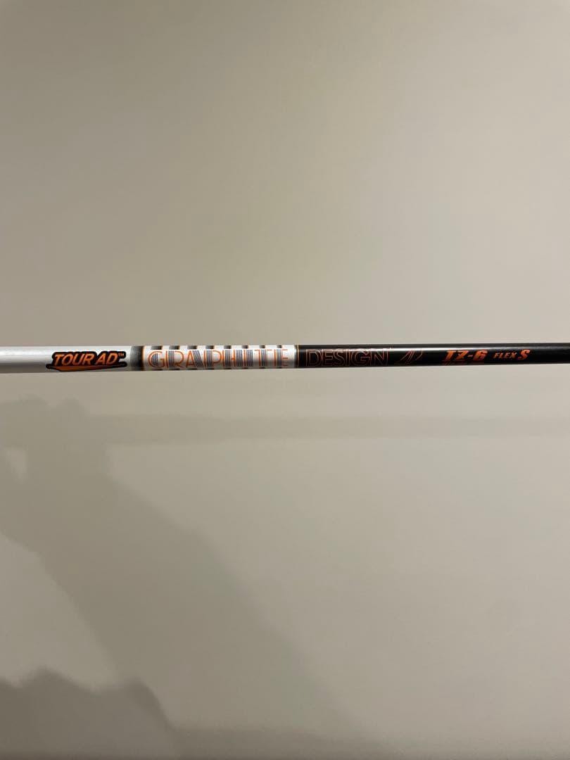 ツアーAD IZ6S ドライバーシャフト タイトリストスリーブ付き フレックスS