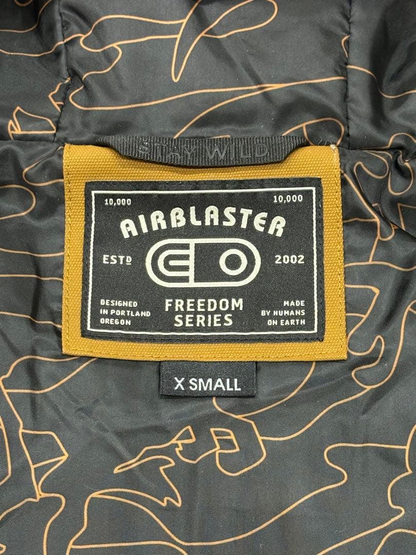 AIR BLASTER (エアブラスター) スノーボードウェア